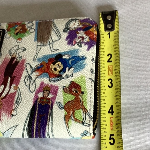 Dooney & Bourke x Disney parks wallet - Picture 12 of 12